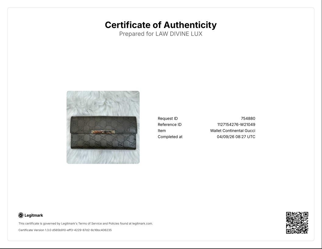 GG Signature Leather Continental Wallet W21049