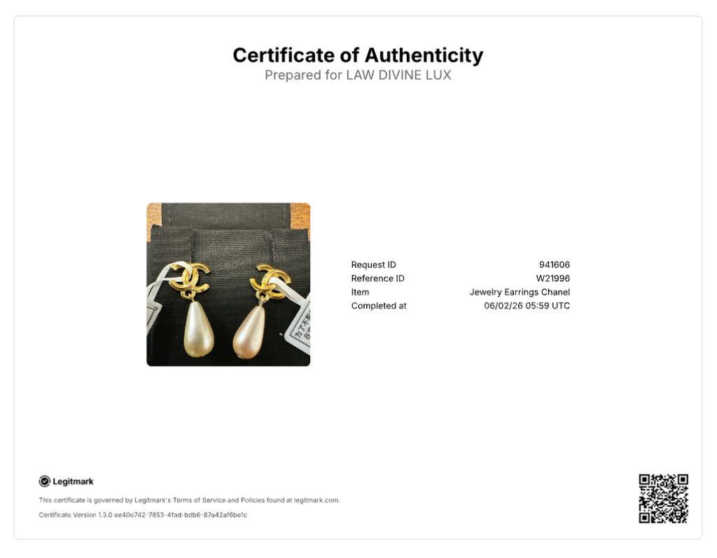 Chanel Classic CC Interlocking CC Faux Pearl Drop Earrings W21996