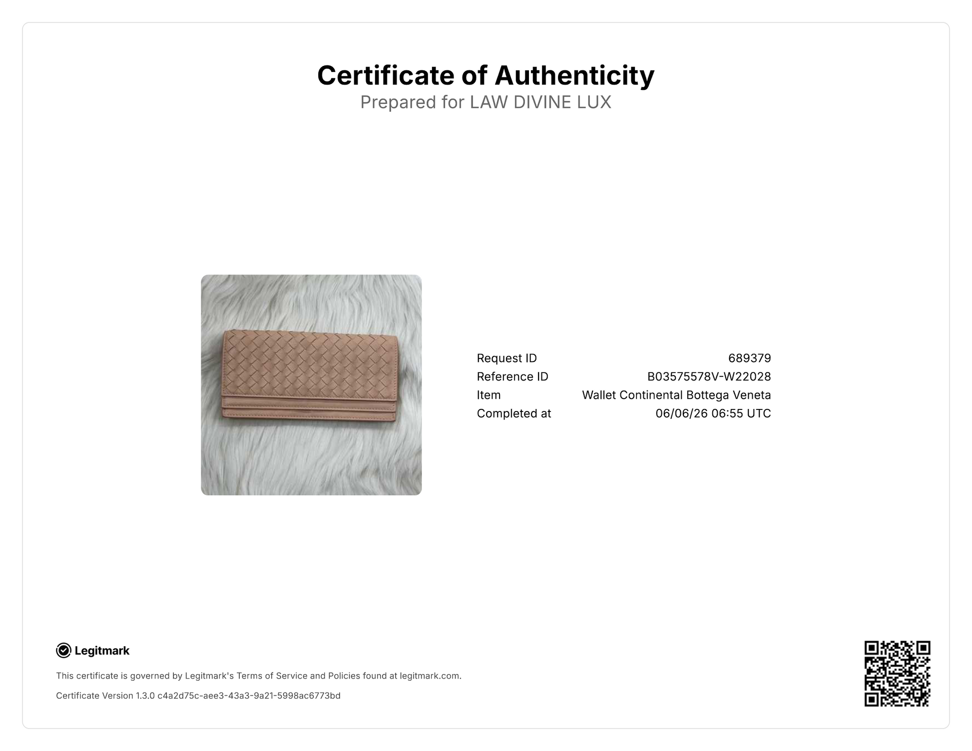 Bottega Veneta Intrecciato Long Flap Wallet W22028