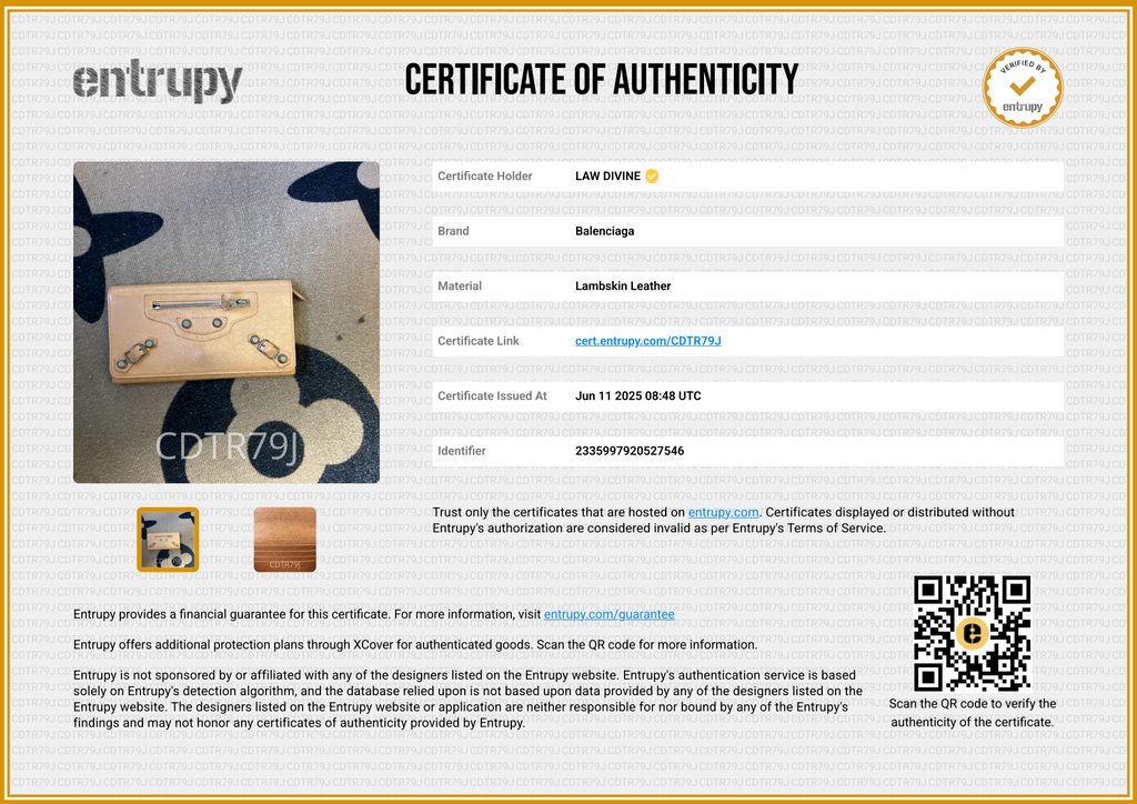 Agneau Classic Gold Hardware Continental Wallet