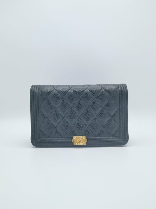 Boy Wallet on Chain Quilted Caviar