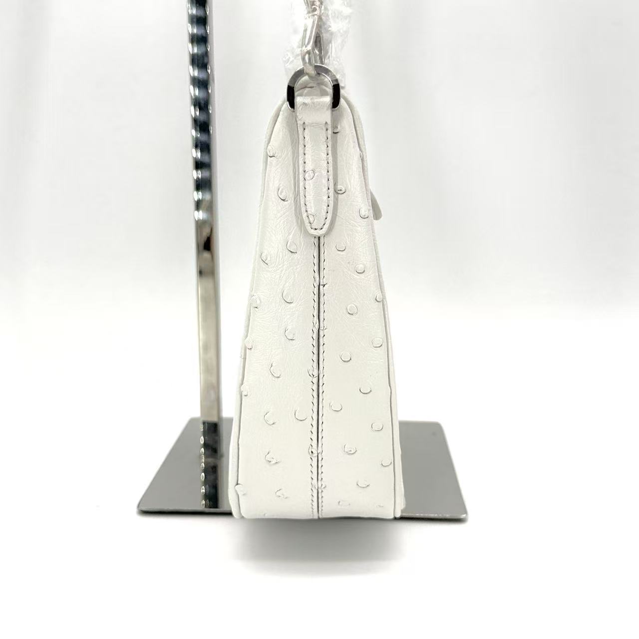 Ostrich Re-Edition 2005 Shoulder Bag White