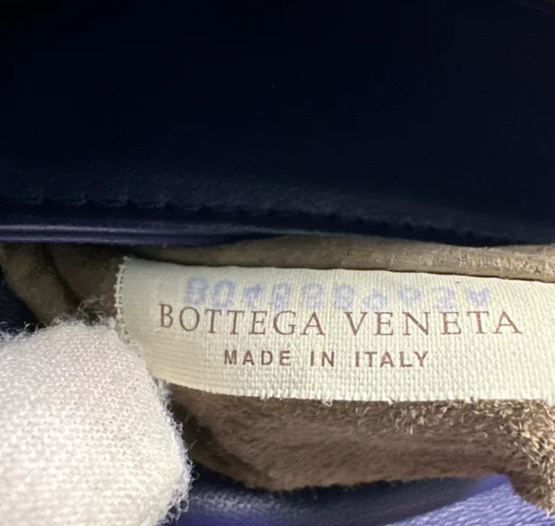 Olimpia Crossbody Bag Intrecciato Nappa Medium B24206