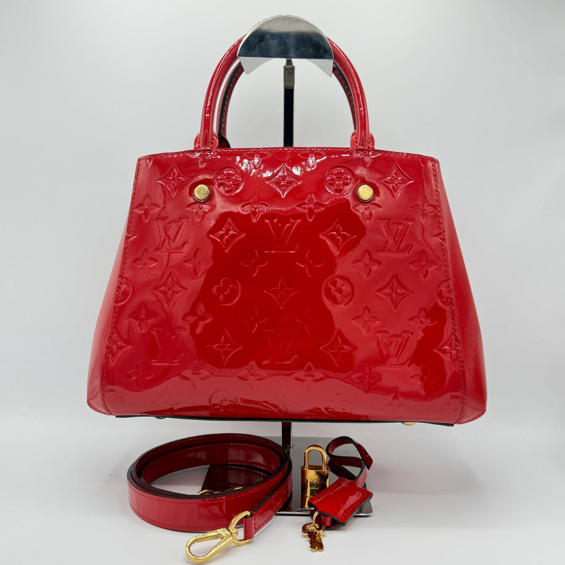 Montaigne Handbag Monogram Vernis BB