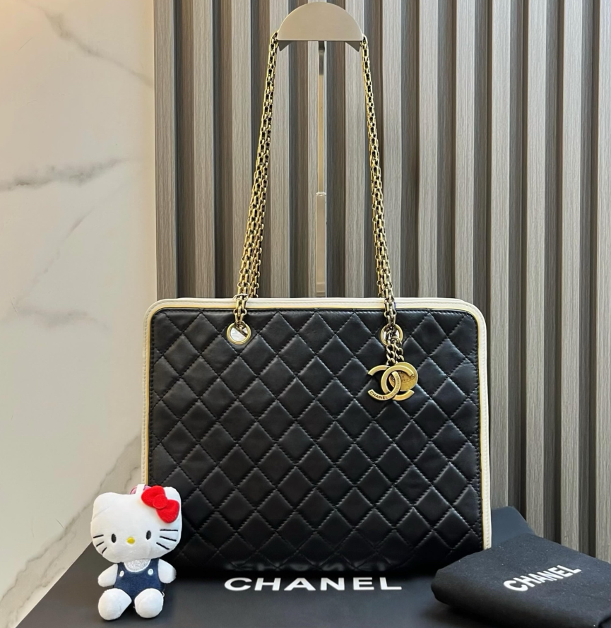 Chanel Quilted Leather Chain Tote Bag with CC Charm Twins LDJ5937