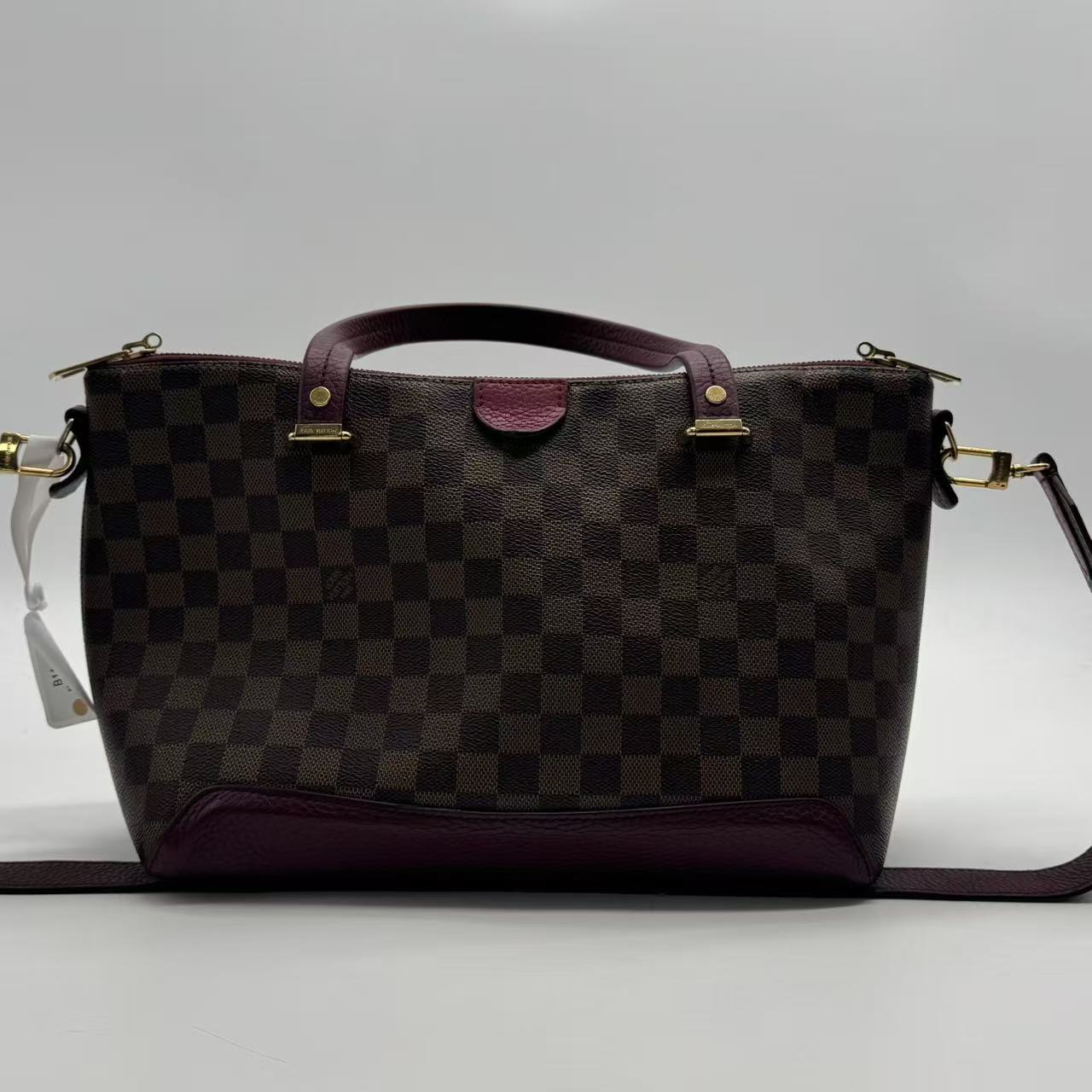 Louis Vuitton Damier Ebene Cuir Taurillon Hyde Park Fuchsia