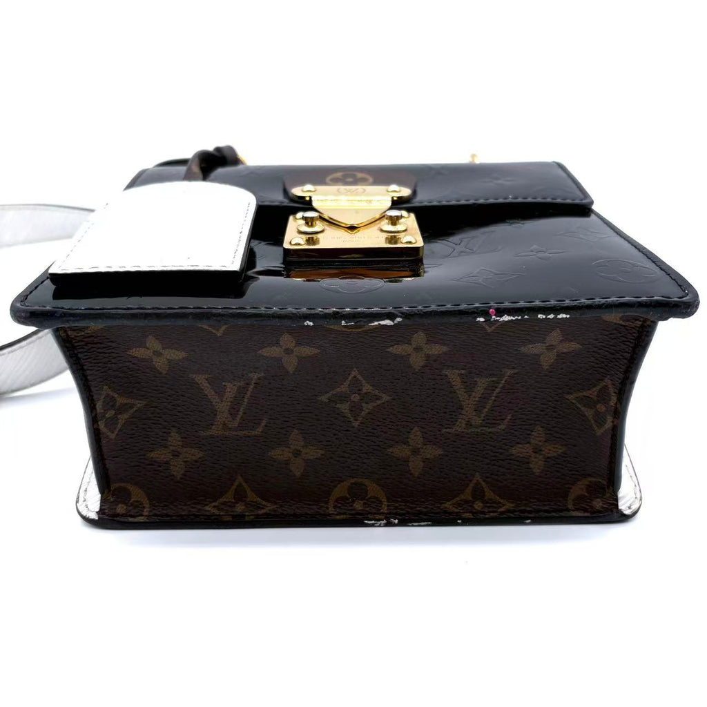 Spring street patent leather handbag