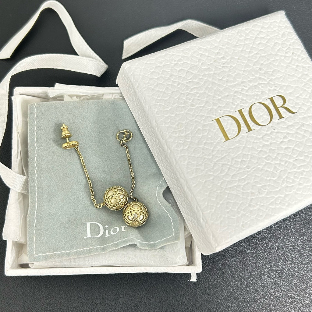 Secret Cannage Mise En Dior Tribales Dangle Earrings Metal and Faux Pearl Twins LDJ3992