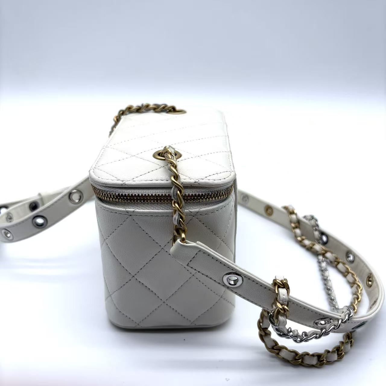 Sweet Heart Vanity Case with Chain Quilted Caviar Small