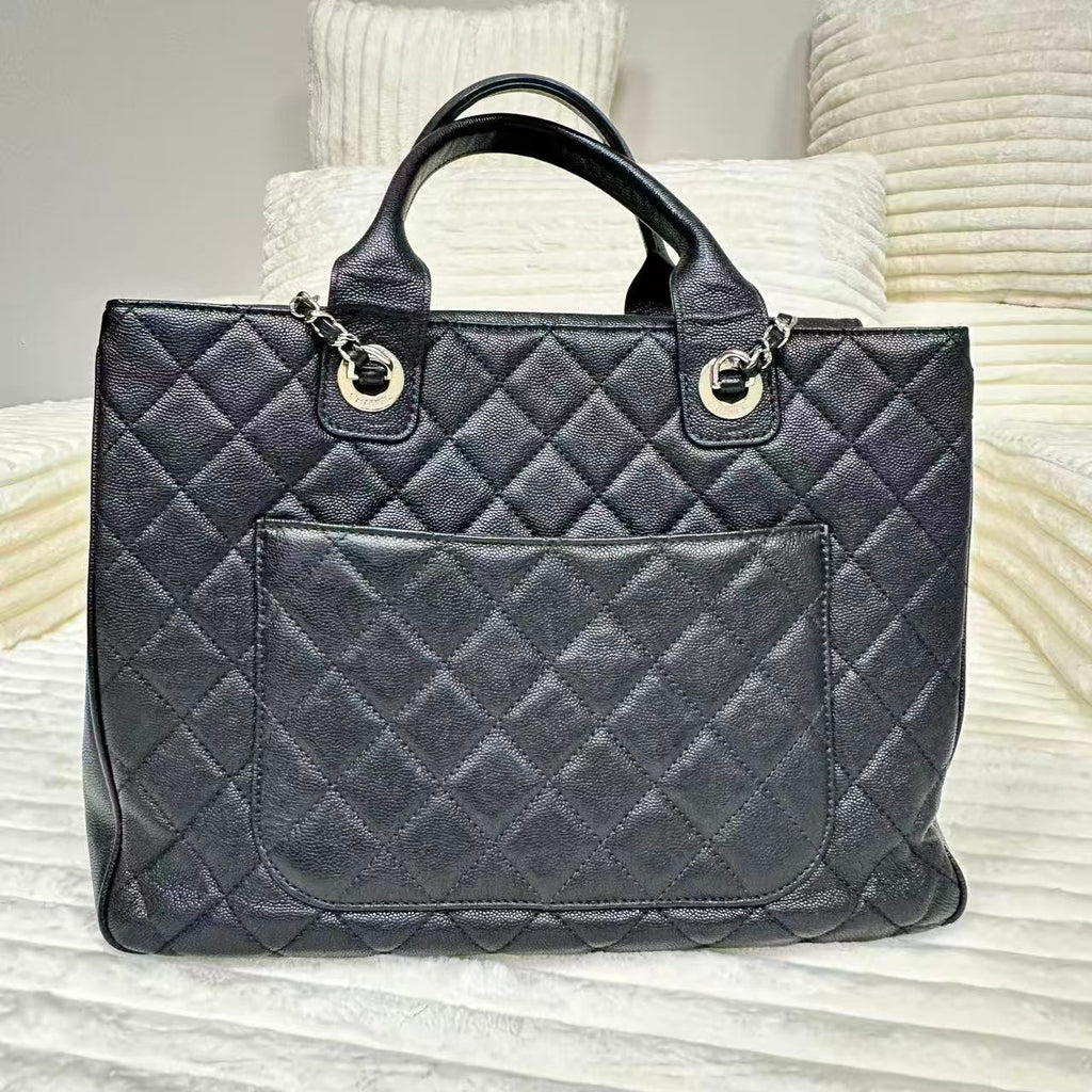 Urban Companion Top Handle Shopping Tote Quilted Caviar Large