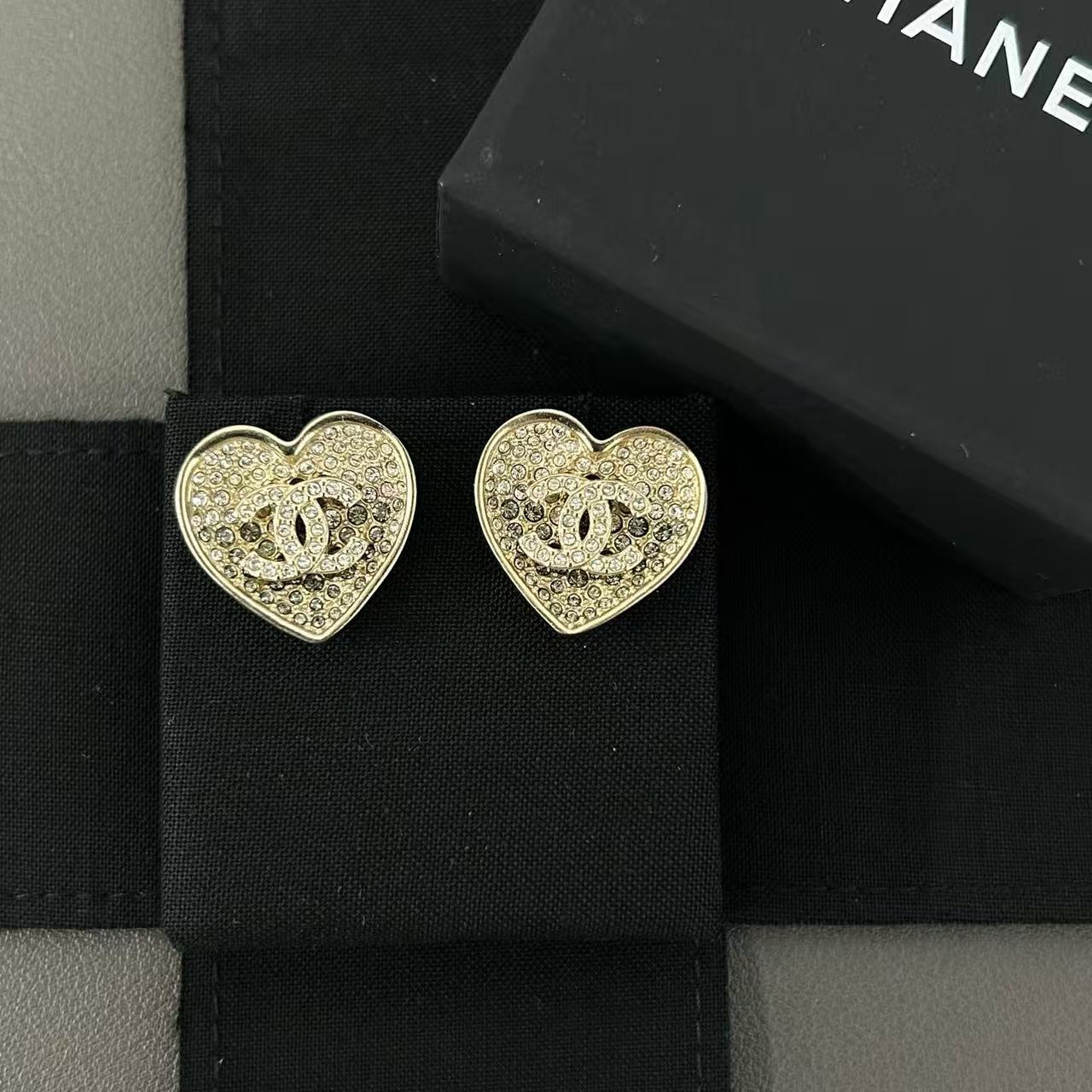 Chanel Crystal Metal CC Heart Earrings Twins LDJ4176