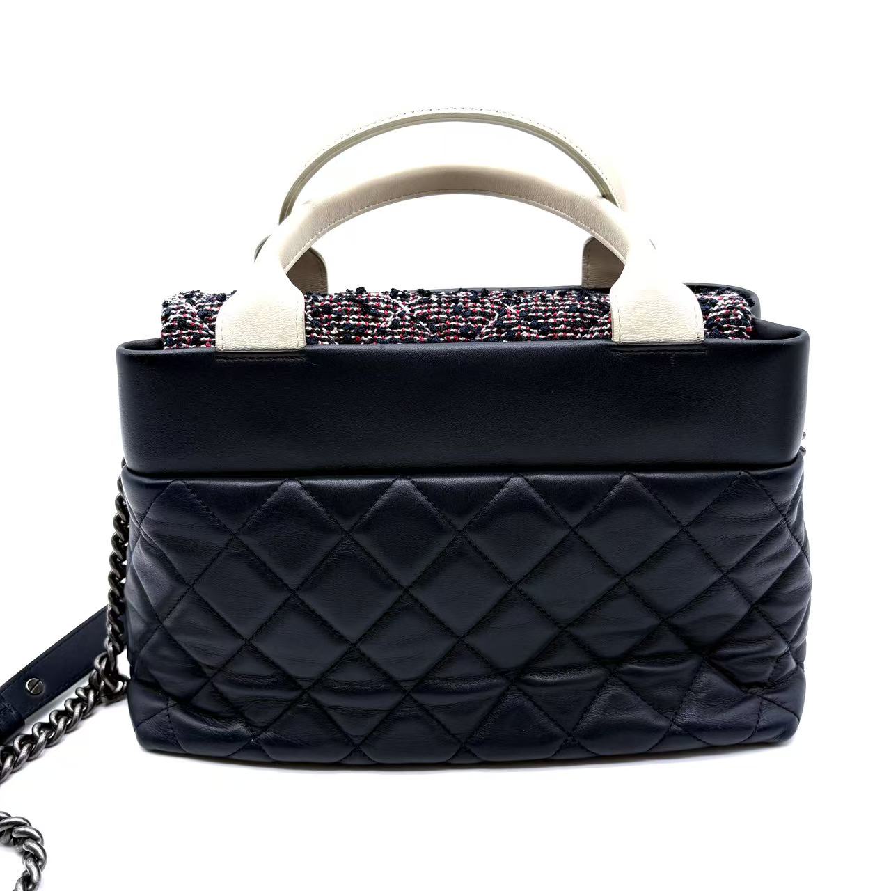 CC Crown Tote Quilted Leather Medium
