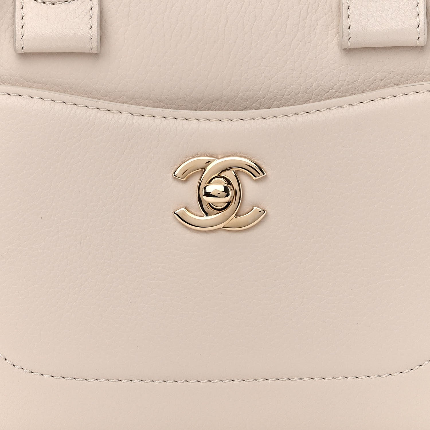 Neo Executive Tote Grained Calfskin Mini Twins