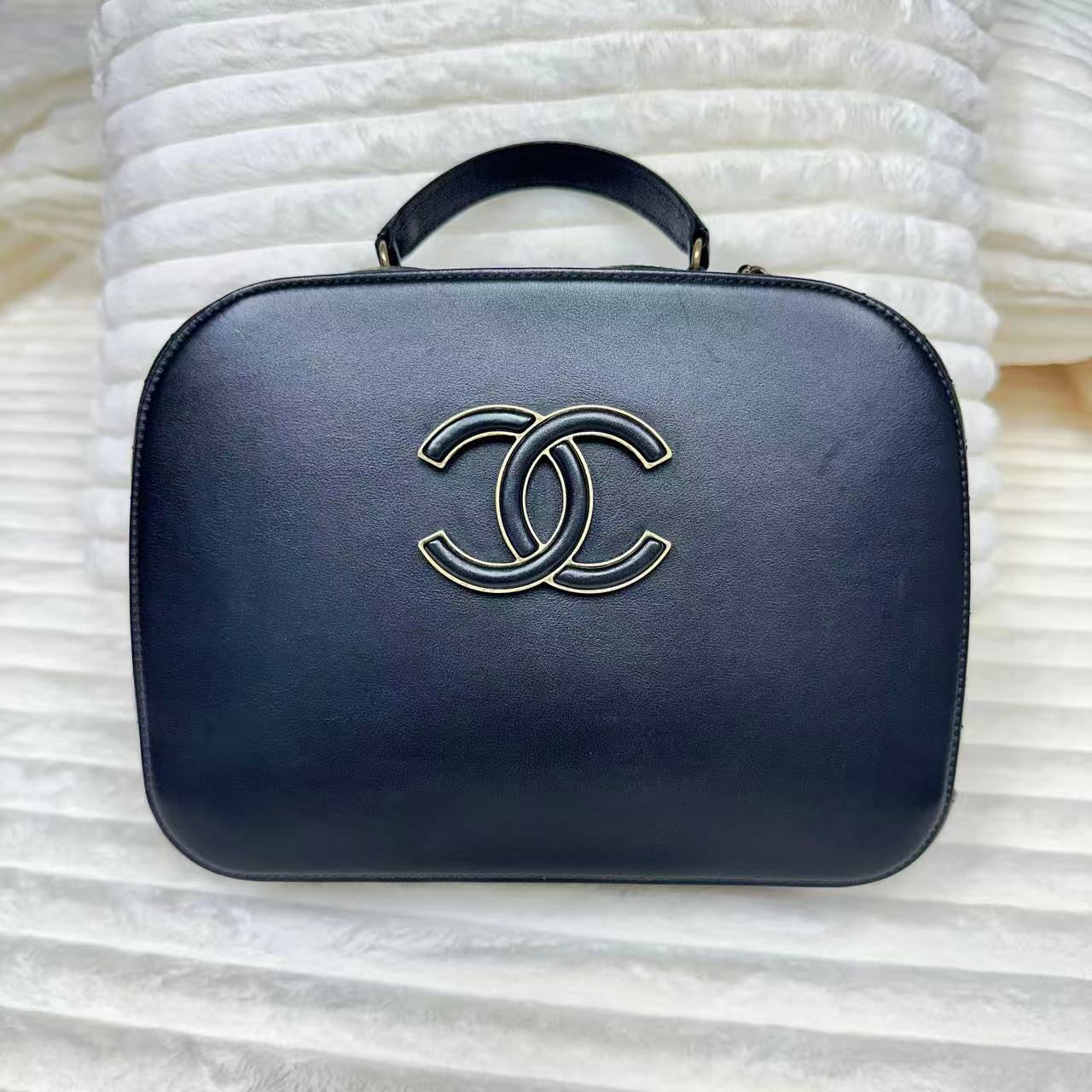 black goatskin leather coco curve small vanity case