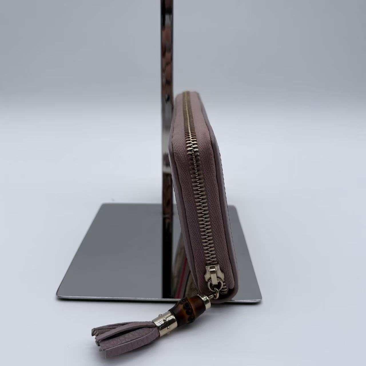 GUCCI Vintage Web Zippy Wallet