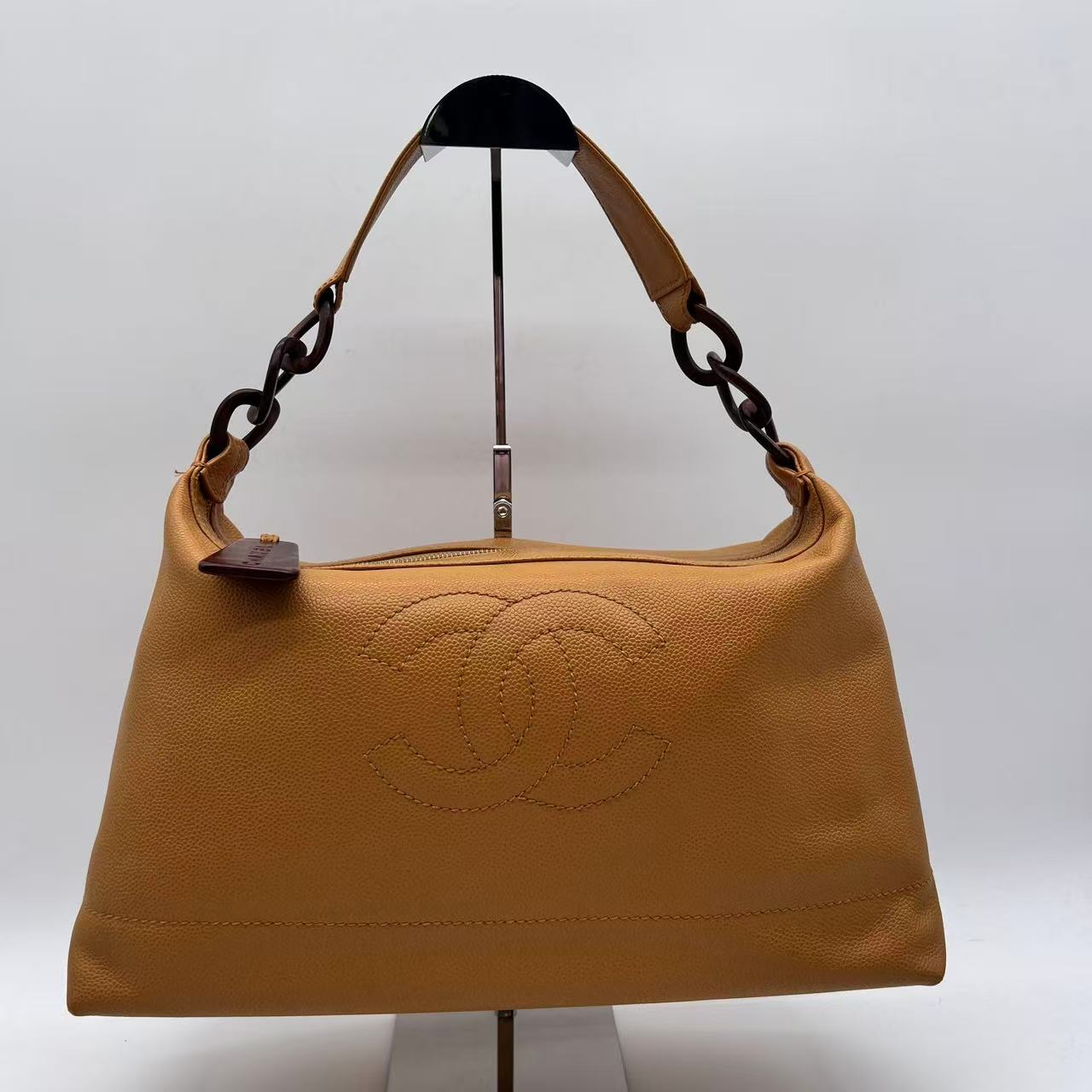 Caviar CC Wood Chain Hobo Maize