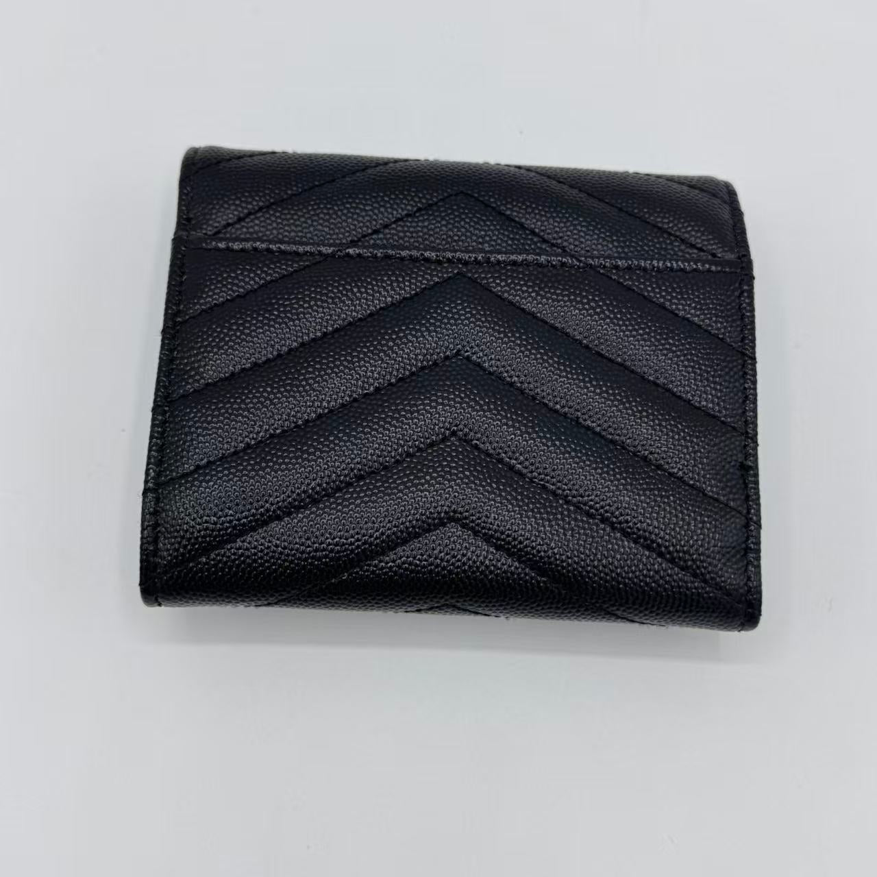 Monogram Trifold Wallet in Grained Leather Gisel