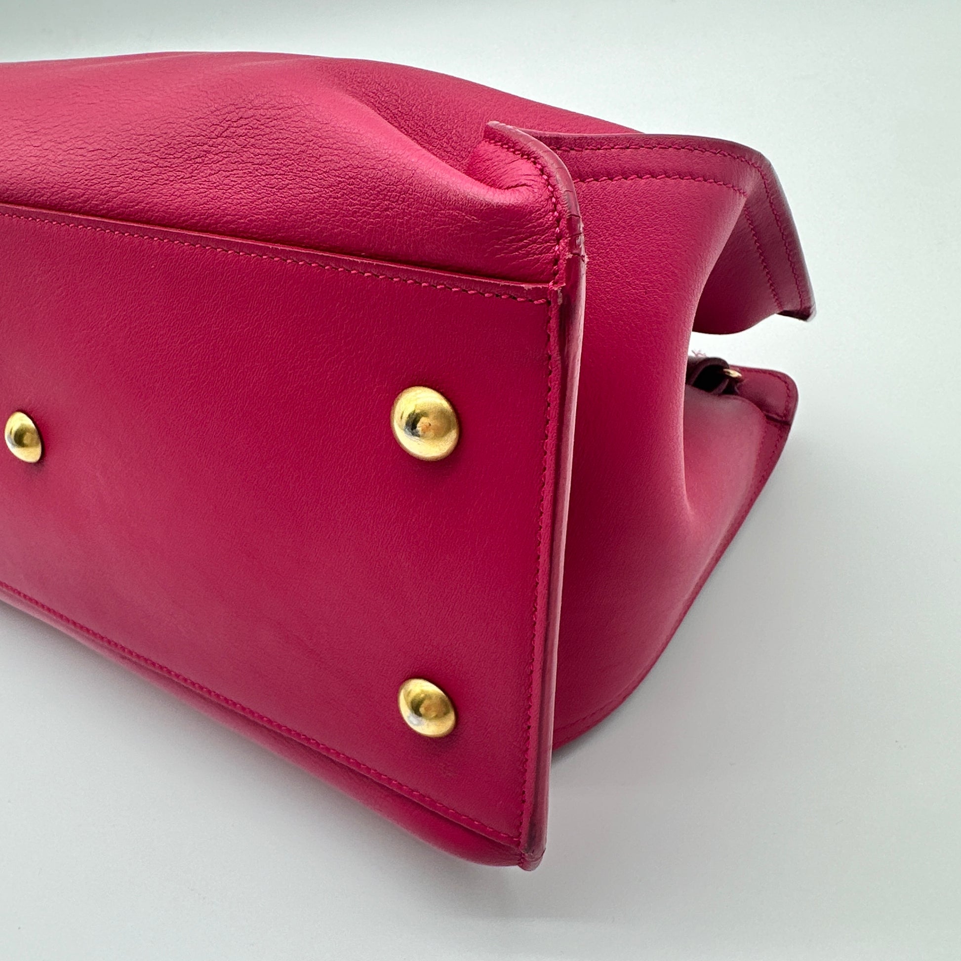 Classic Y Cabas Leather Medium Pink