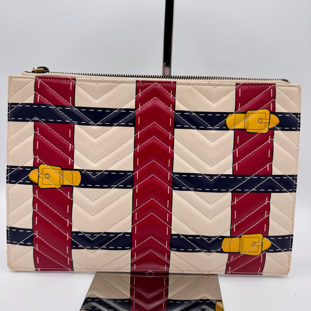 GG Marmont Pouch Trompe L'Oeil Matelasse Leather for Gisel
