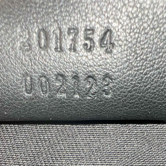GG Signature Portfolio W23518