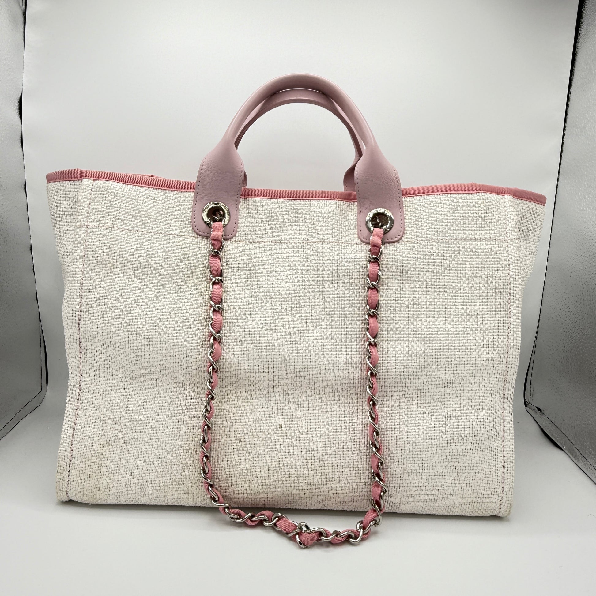 Woven Straw Raffia Medium Deauville Tote