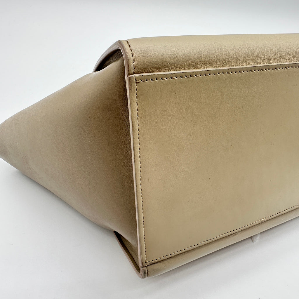 Trapeze Bag Leather Medium