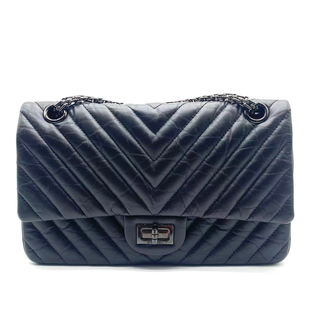 So Black Reissue 2.55 Flap Bag Chevron Aged Calfskin 225