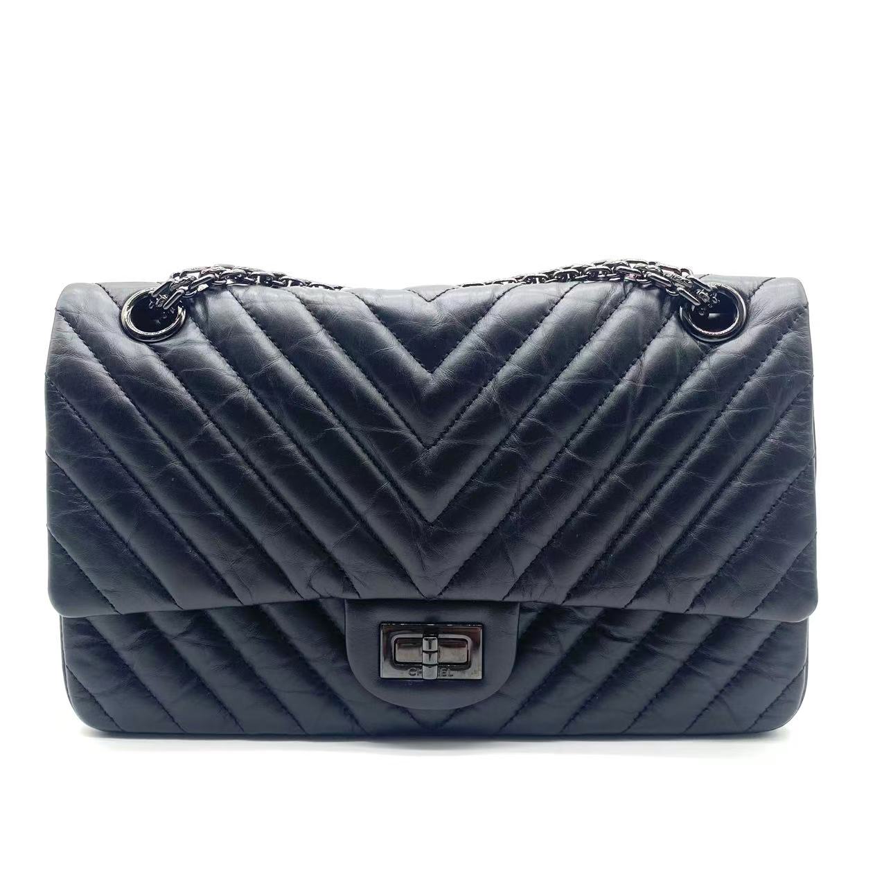 So Black Reissue 2.55 Flap Bag Chevron Aged Calfskin 225