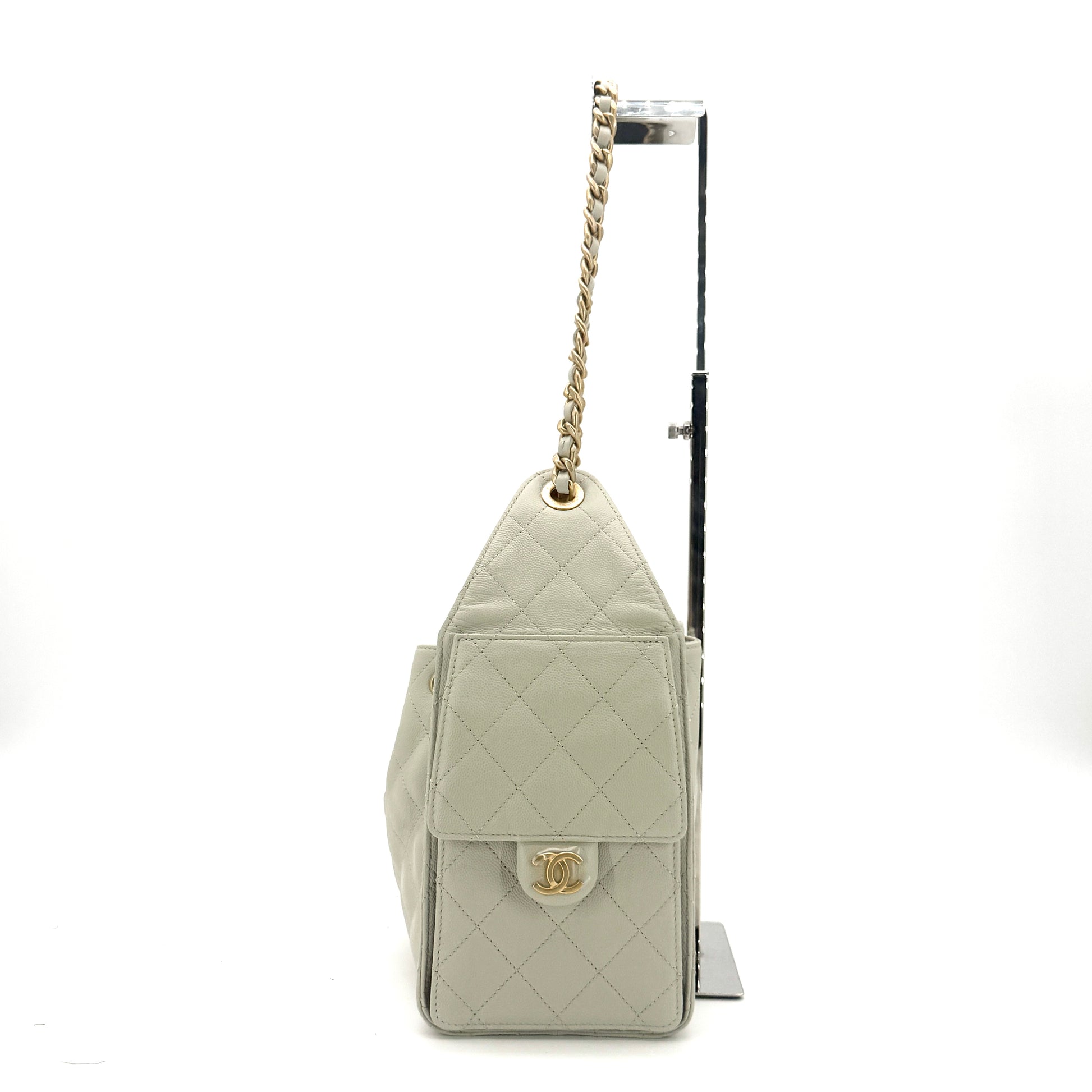 25 Hobo Bag Quilted Caviar Small