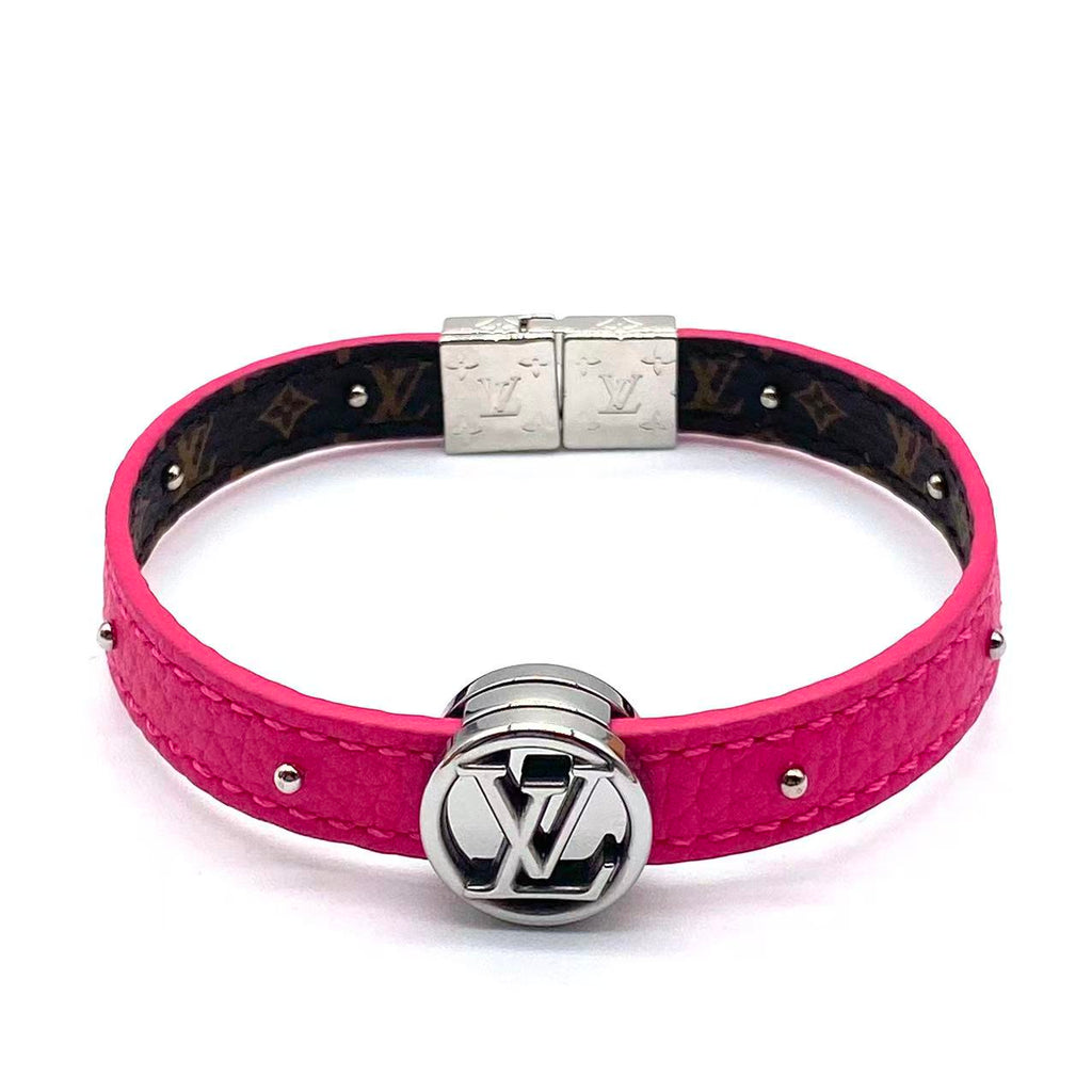 Monogram LV Circle Reversible Bracelet Rose Falbala