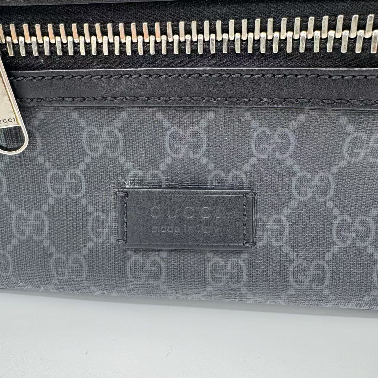 Gucci- Soft GG Supreme Monogram Web Belt Bag