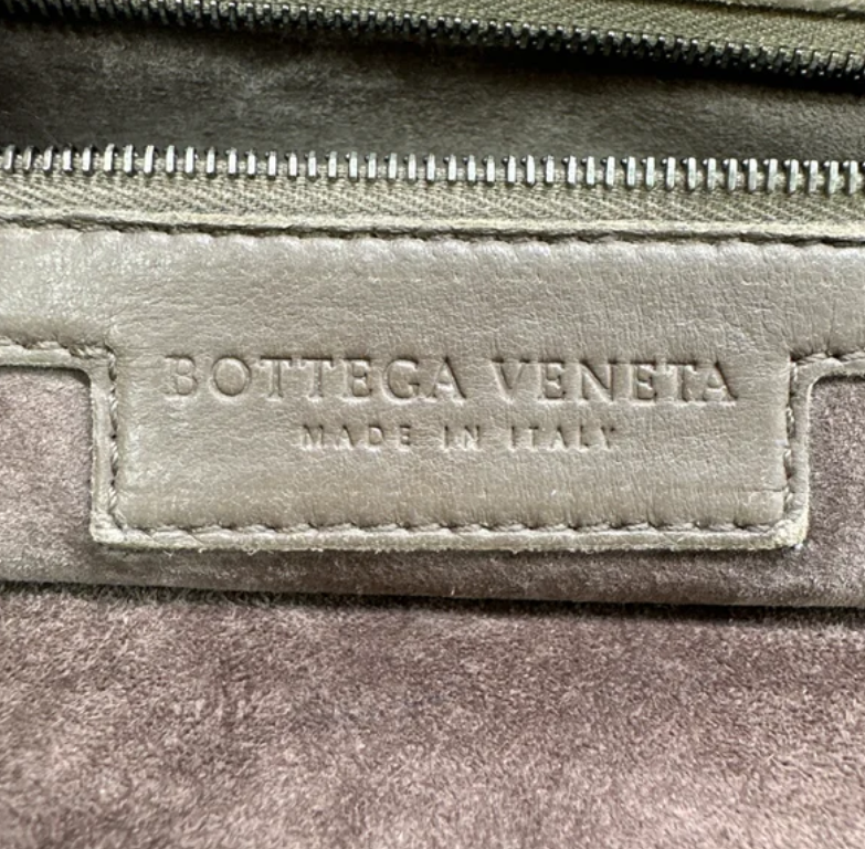 Pleated Intrecciato Handle Bag B24117