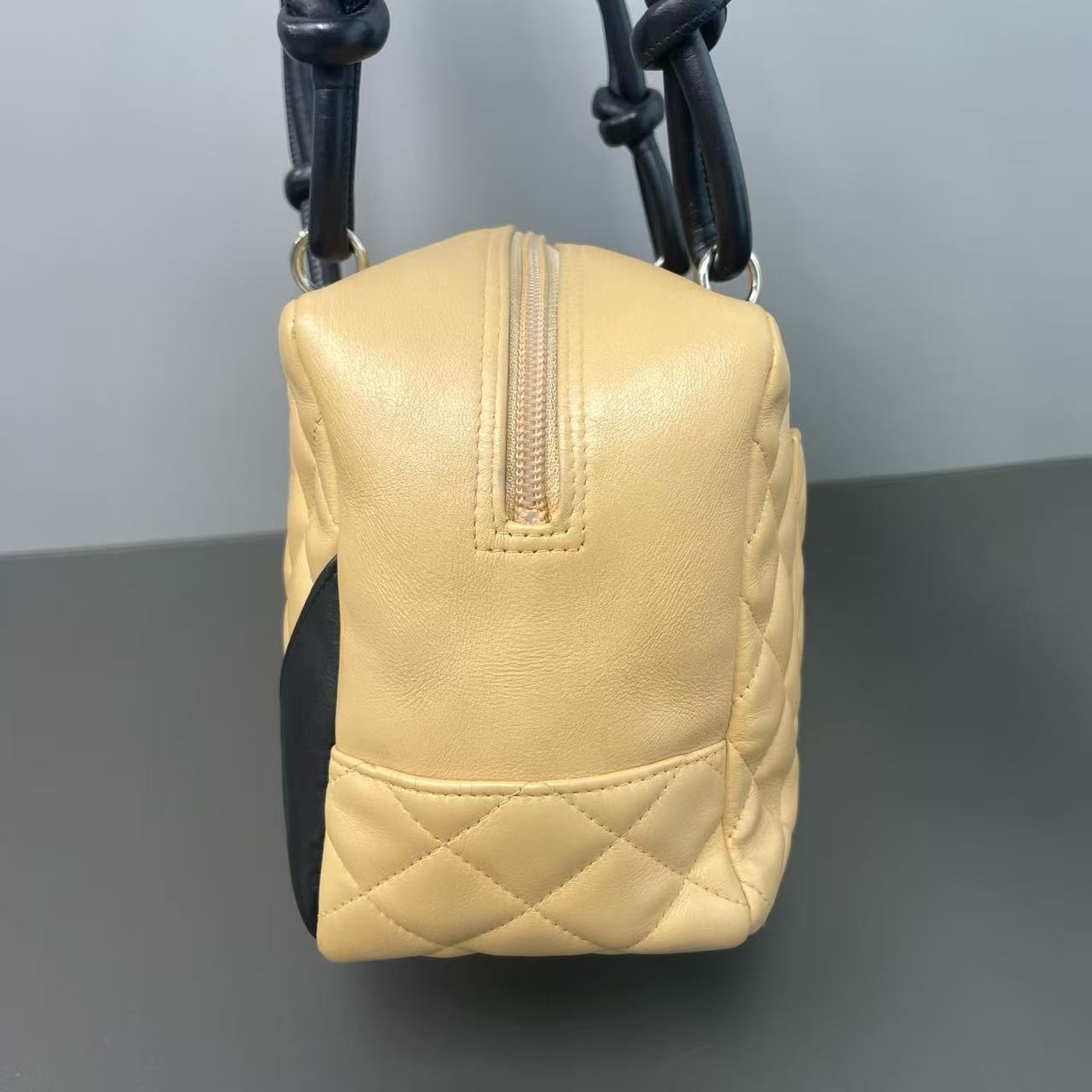 Cambon Bowler Bag Quilted Leather Medium Twins LDJ4334