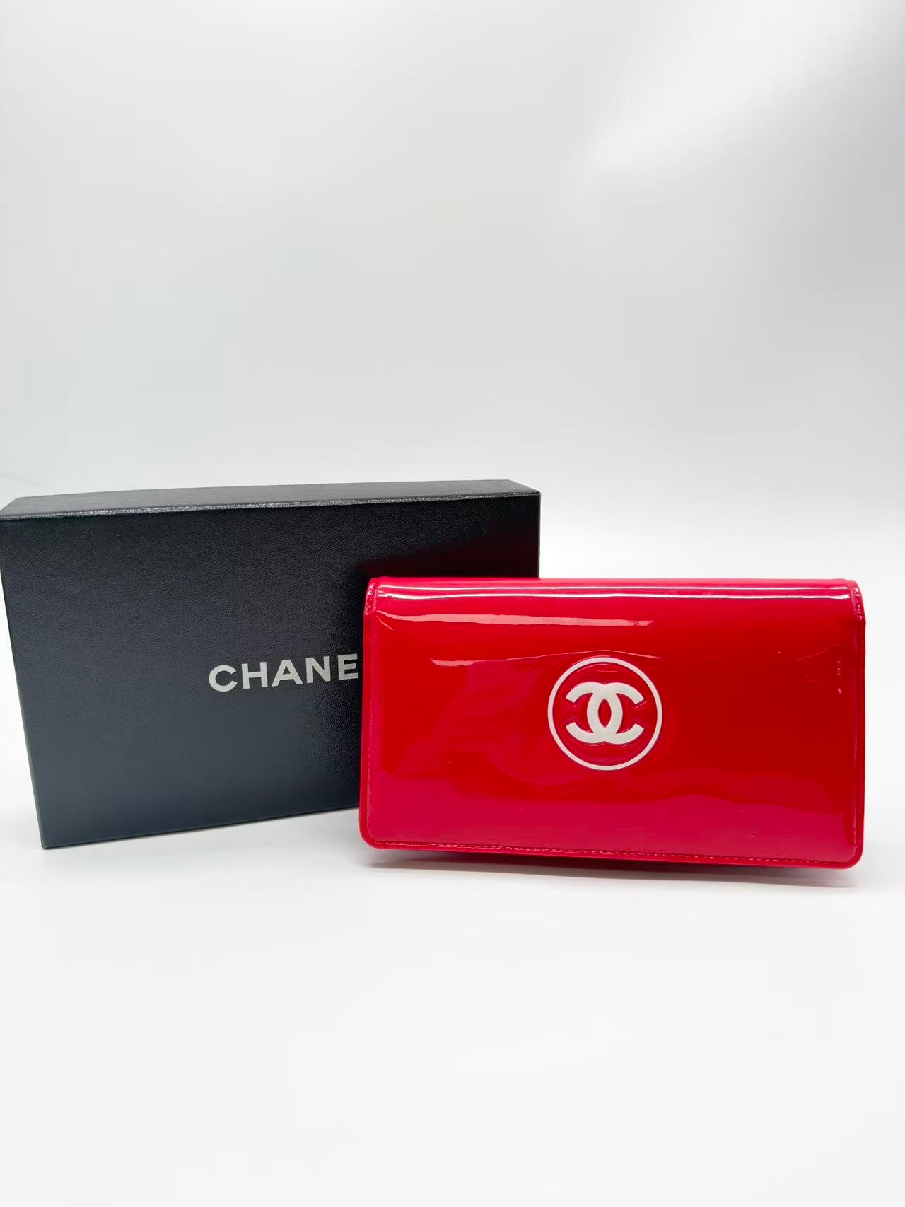 Chanel Makeup Line Bifold Long Wallet Twins W22479