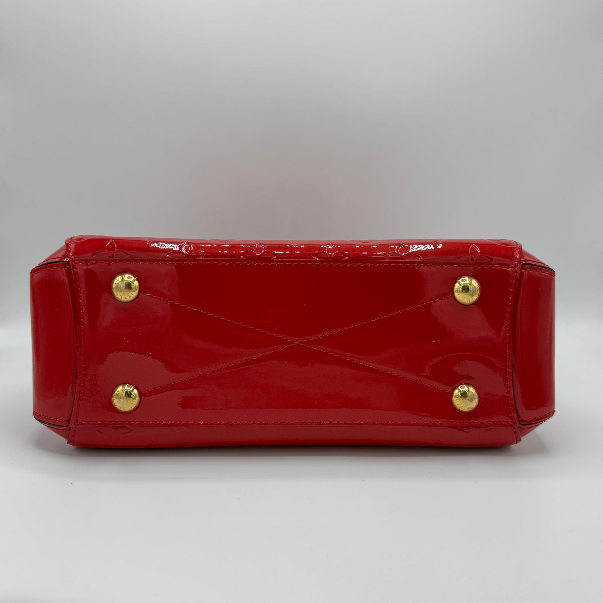 Montaigne Handbag Monogram Vernis BB