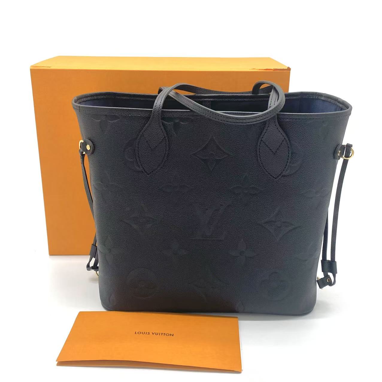 Louis Vuitton Neverfull MM Black