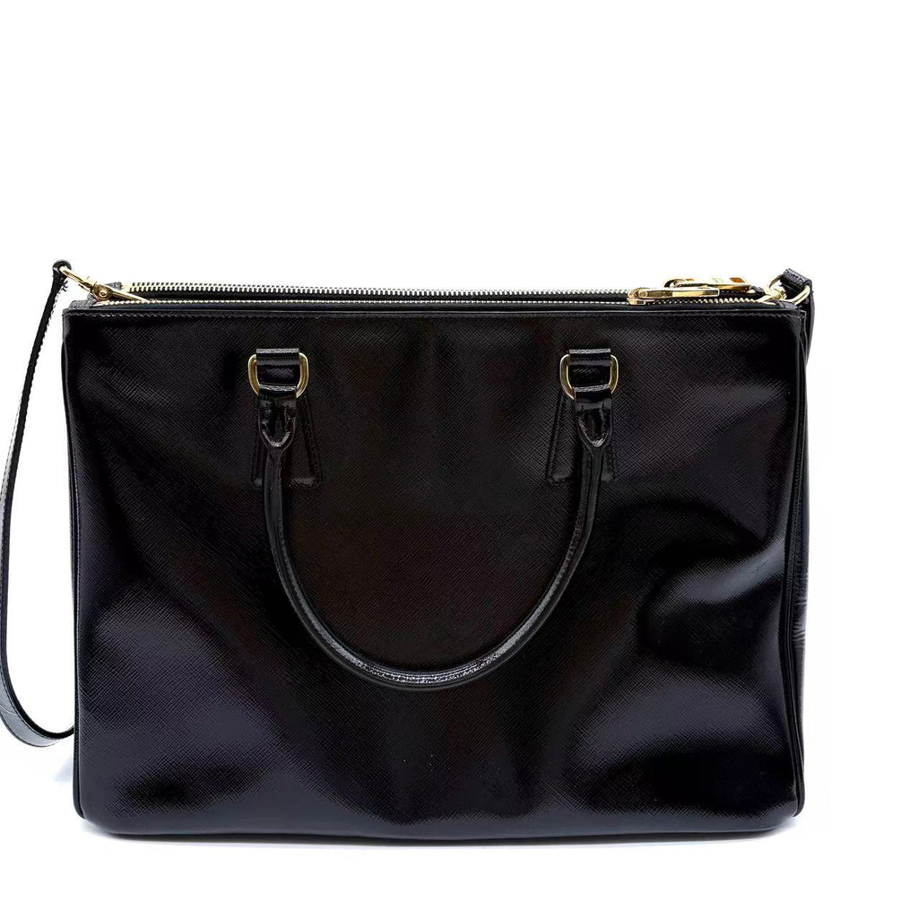 Saffiano Vernice Large Galleria Double Zip Tote
