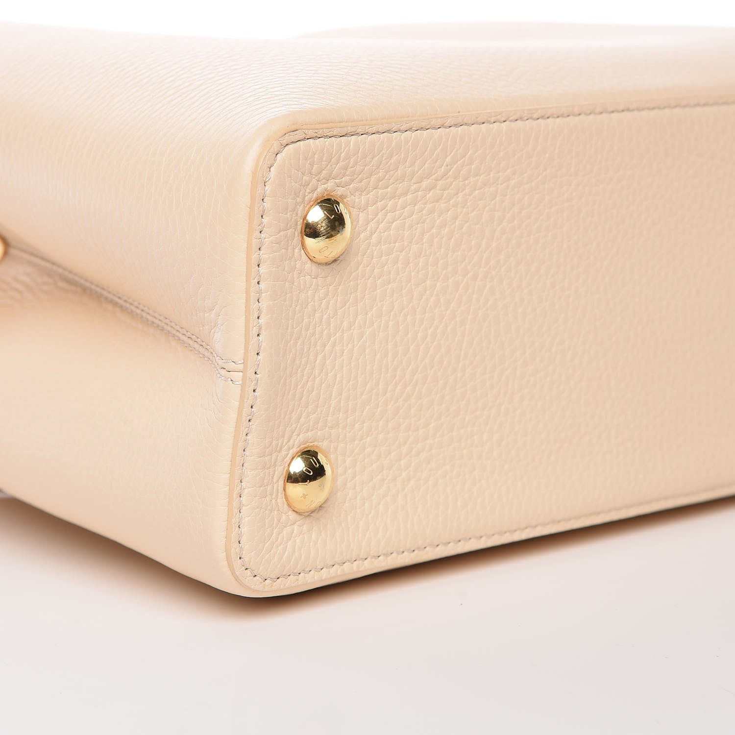 Capucines Bag Leather PM Twins