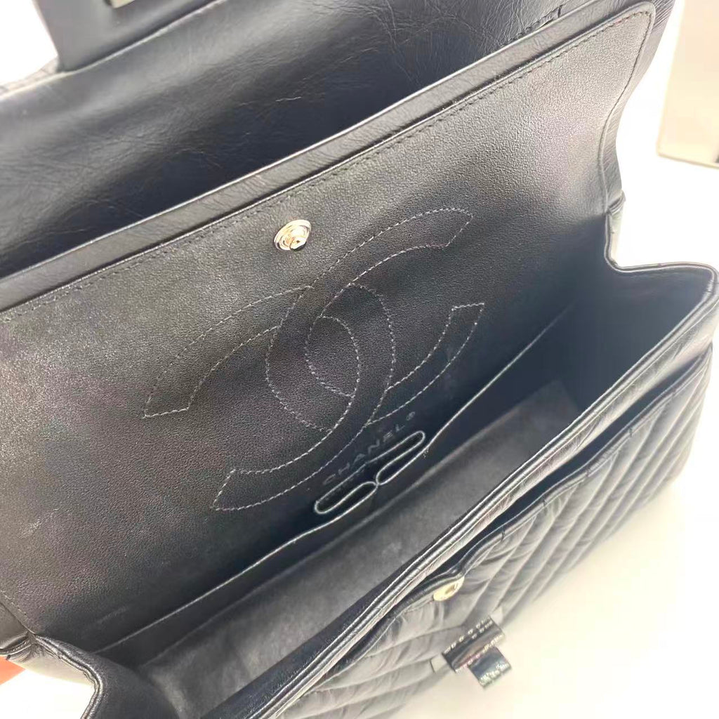 So Black Reissue 2.55 Flap Bag Chevron Aged Calfskin 225