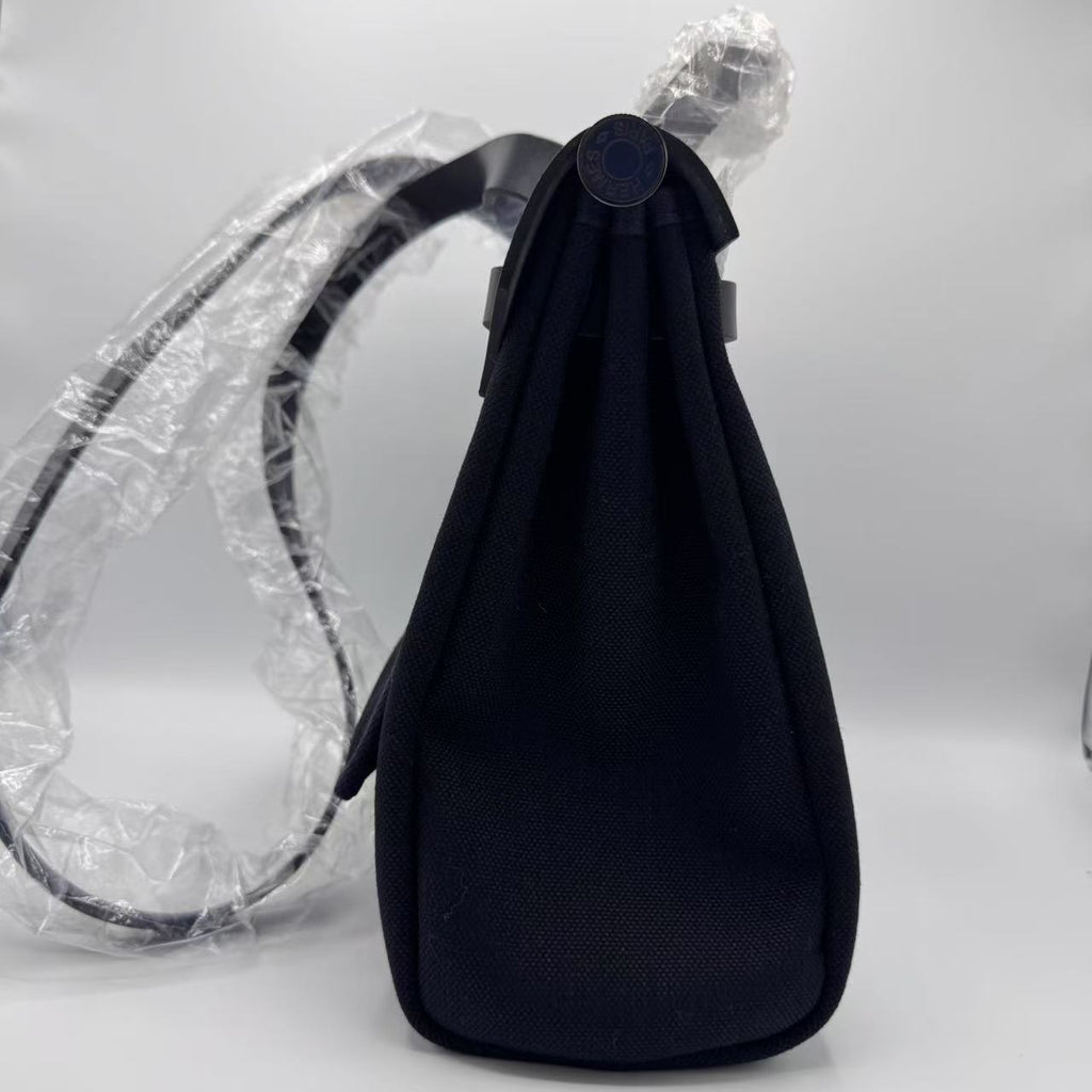 Hermès- Military Toile Vache Hunter Herbag Zip  PM Bleu Marine Black