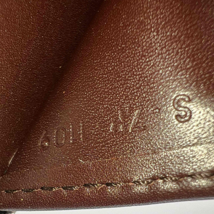 Large Zipped Wallet in Grained Calfskin W23386