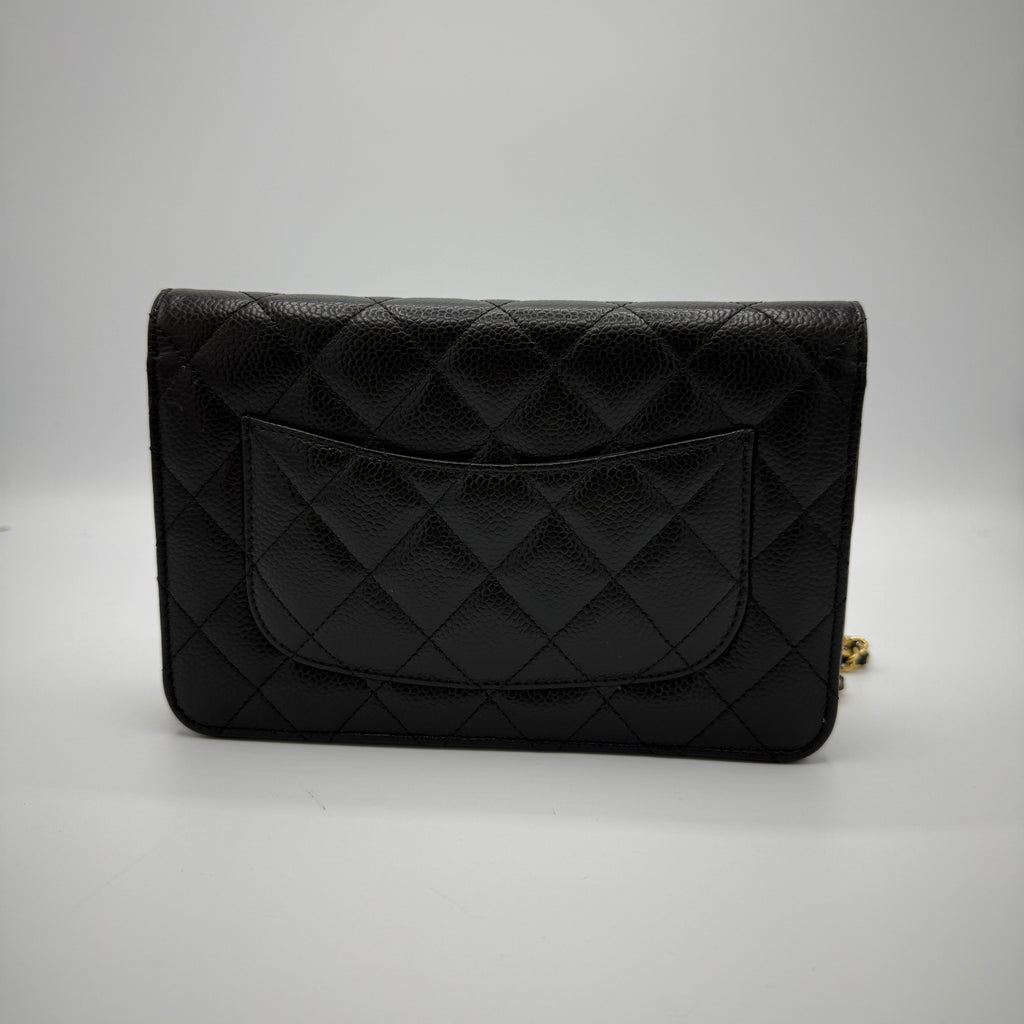 Wallet on Chain Quilted Caviar