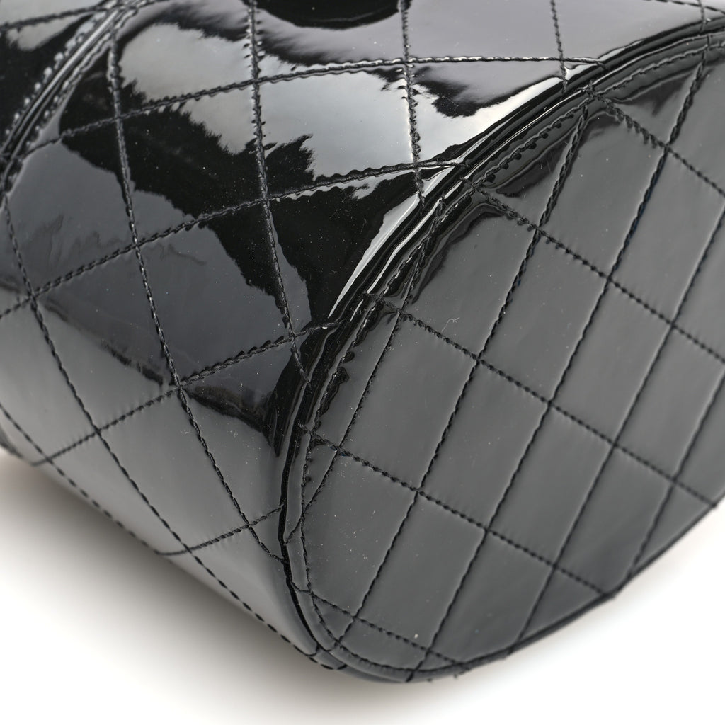 Patent Quilted Round Clutch With Chain Black - twins