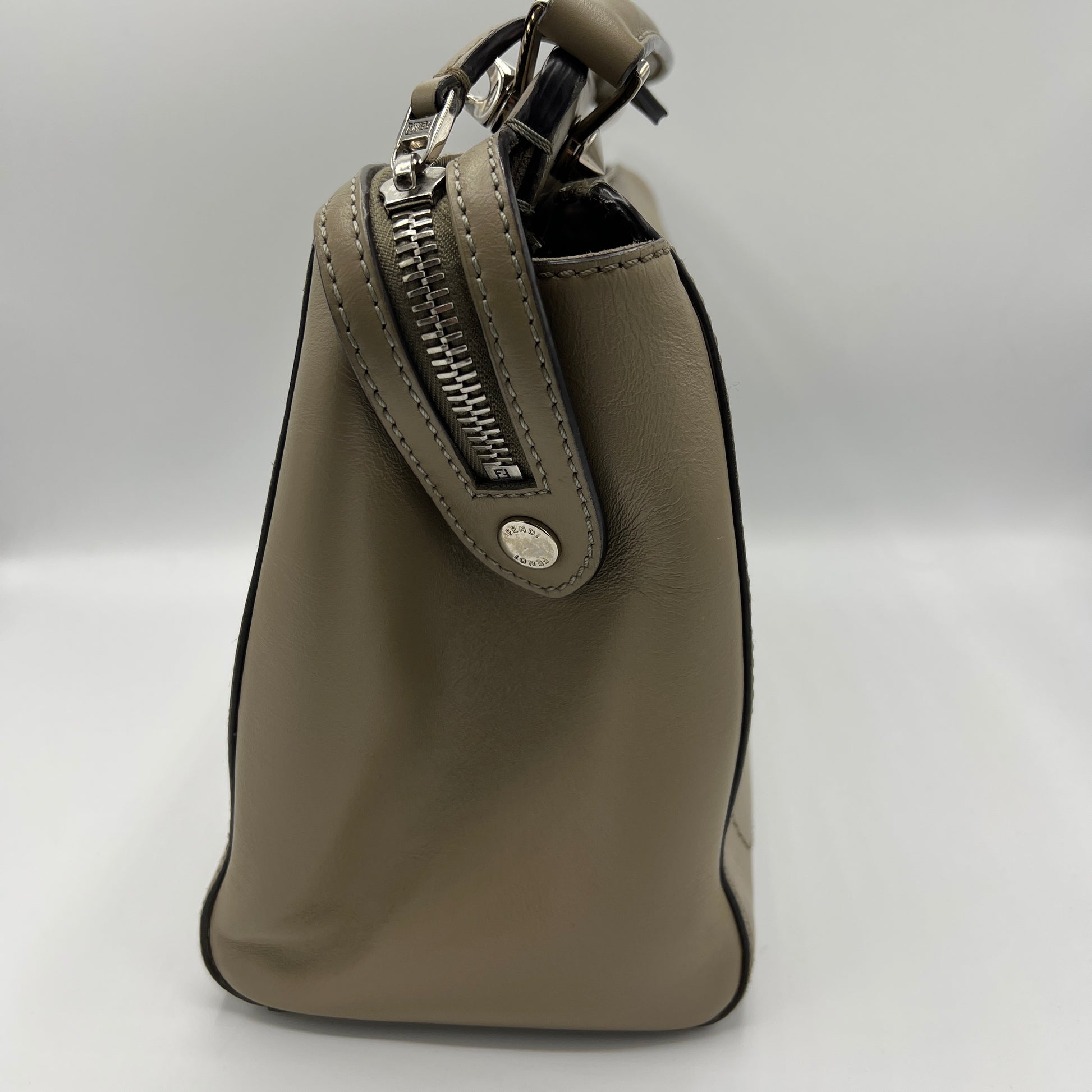 Leather Dotcom Medium Handbag