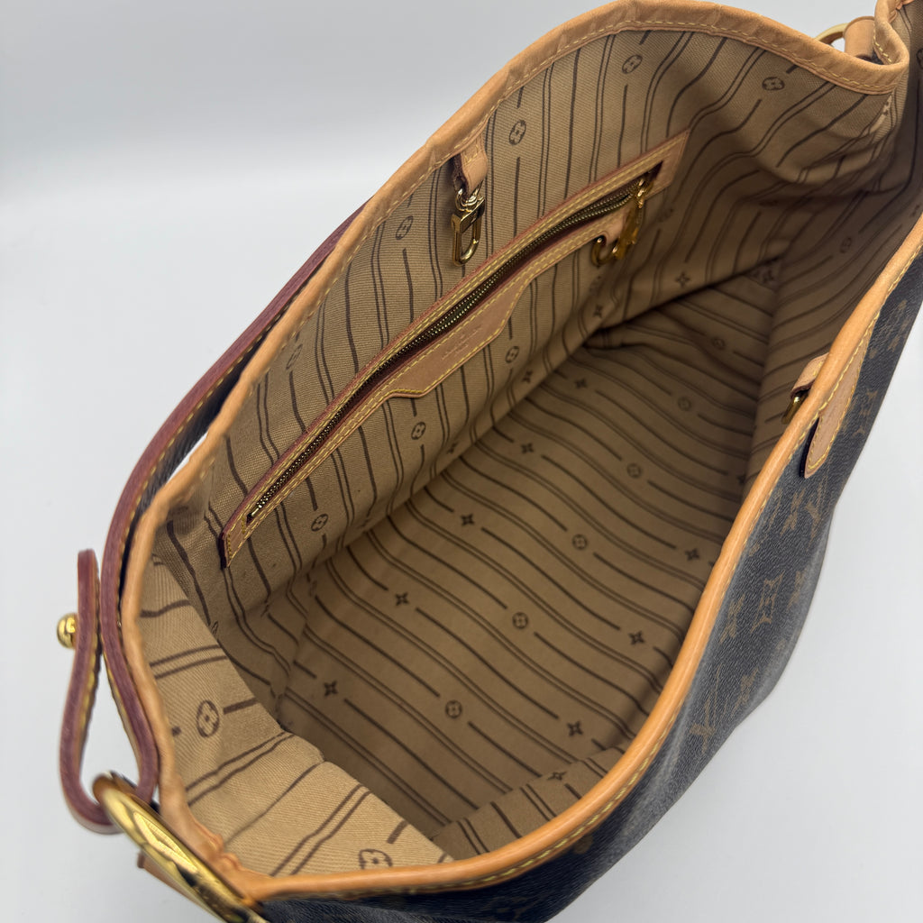 Delightful Handbag Monogram Canvas PM