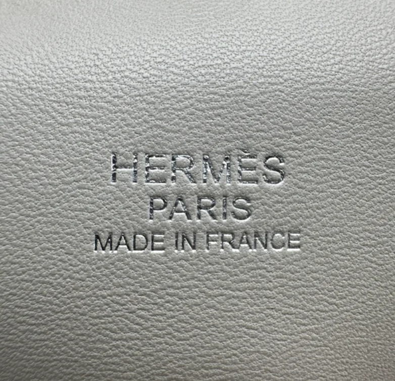 Taurillon Clemence Swift Toolbox 26 Beton B24081