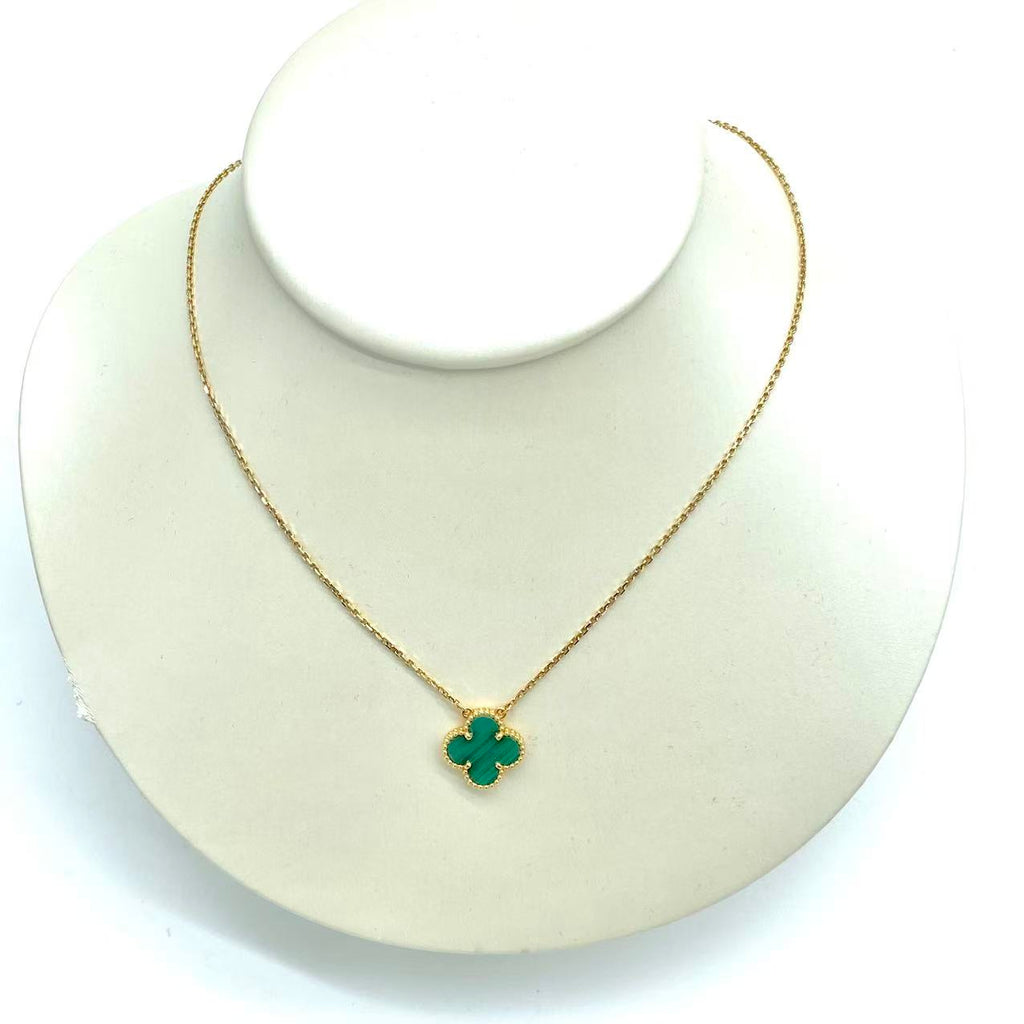 18K Yellow Gold Malachite Vintage Alhambra Pendant Necklace