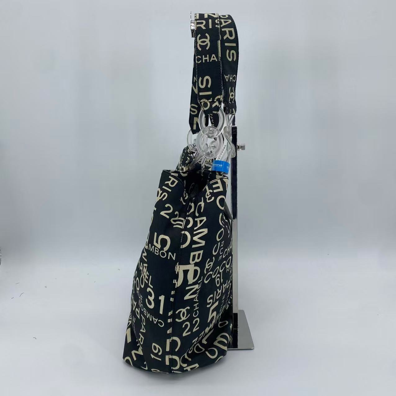 31 Rue Cambon Beach Tote