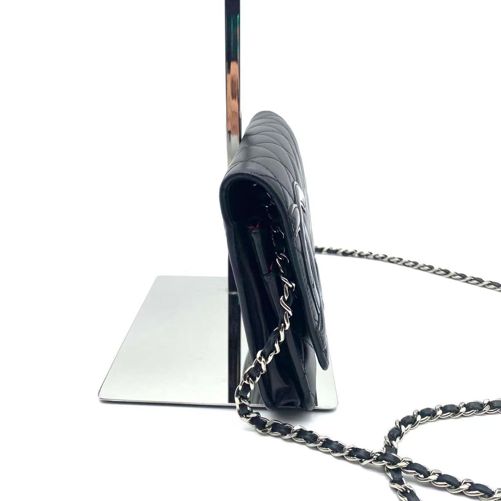 Wallet On Chain Cambon leather crossbody bag