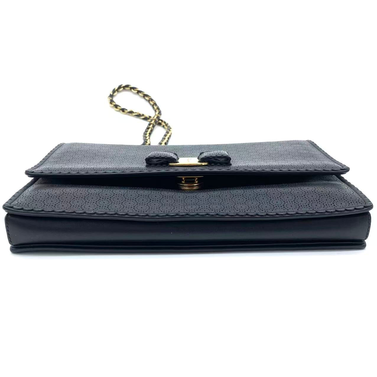 Black Wallet On Chian